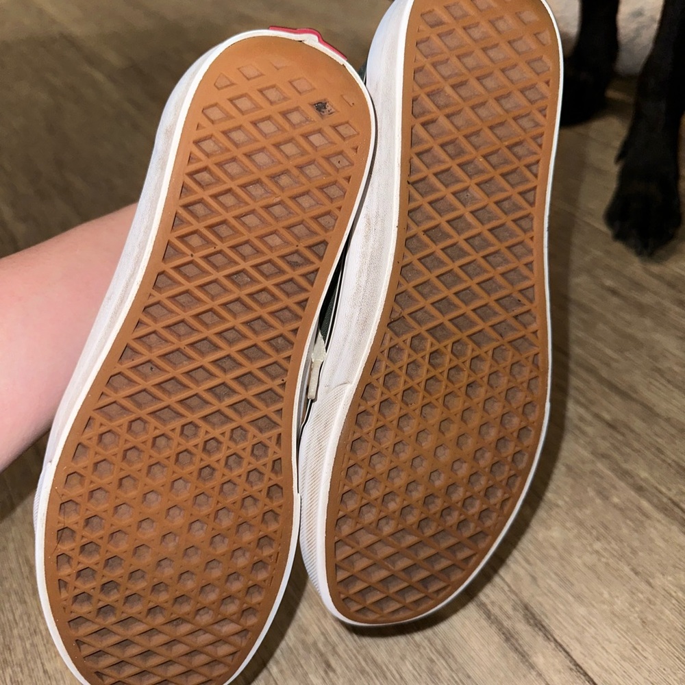 Vans - Picture 2 of 3